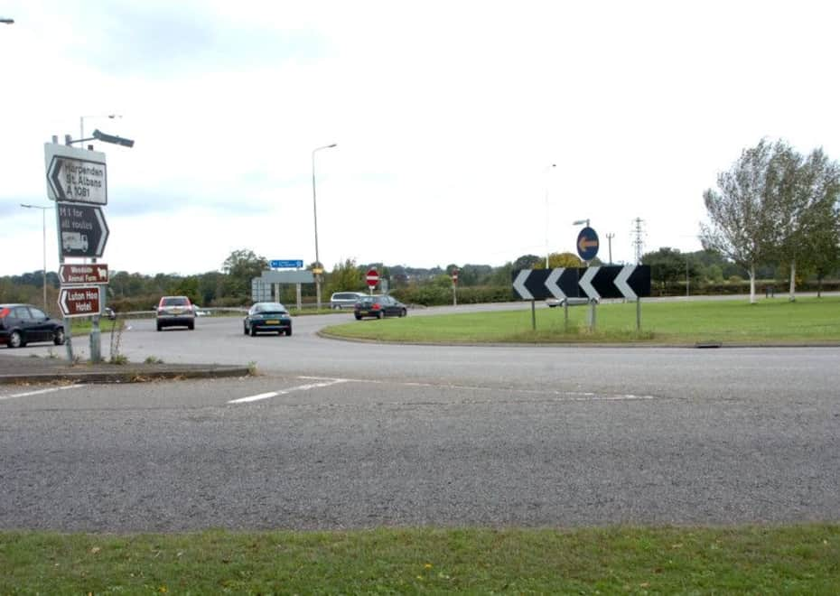 Drivers Warned Of Delays As M1 Closed Near Luton Airport